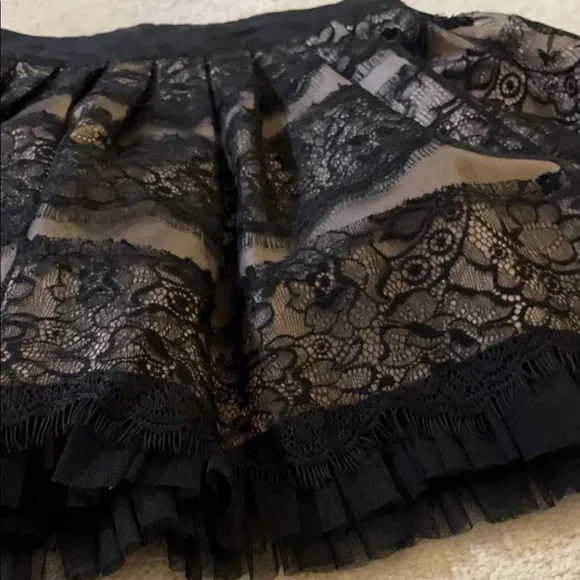 Skirt - Picture 3 of 3